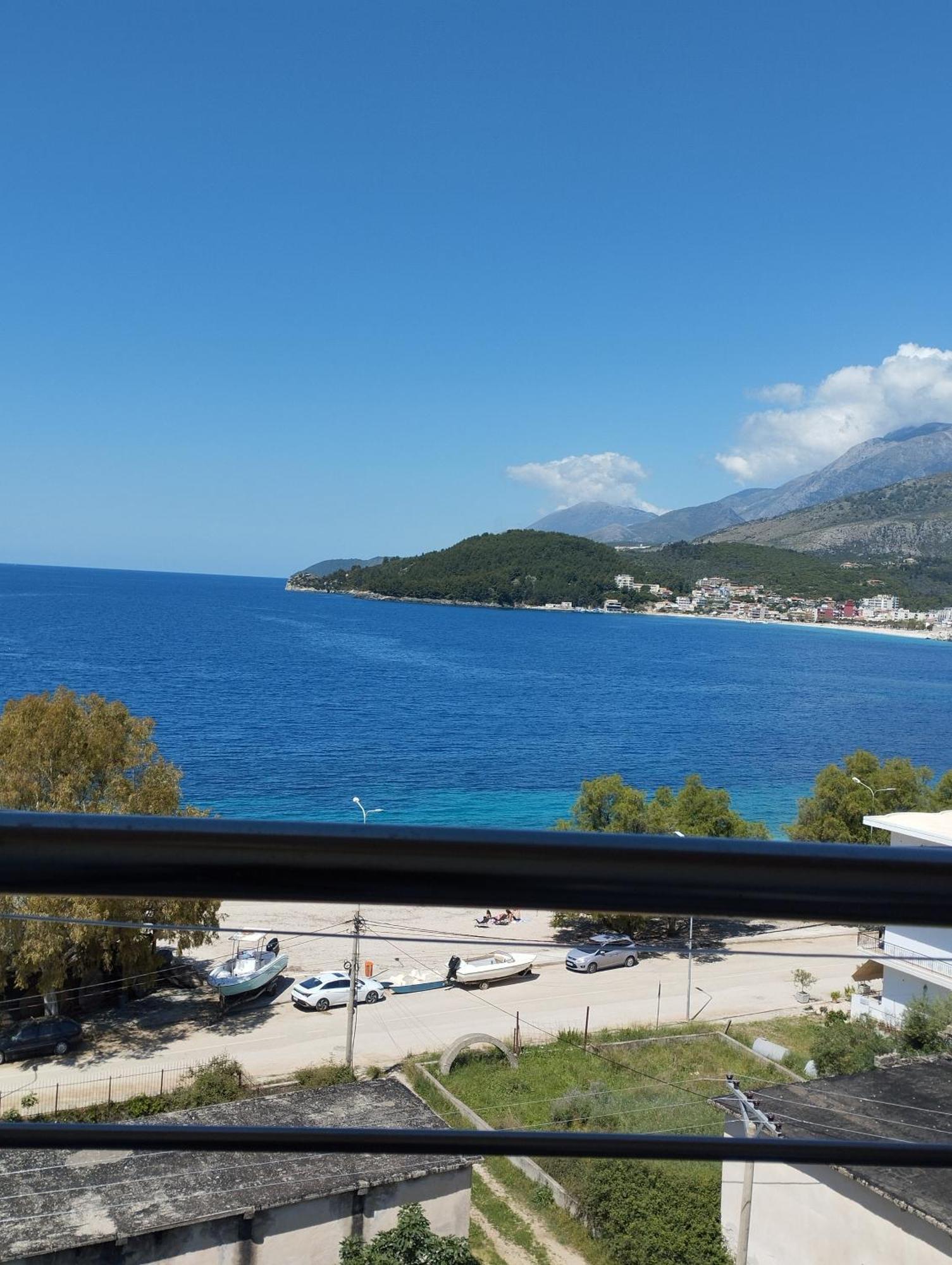 Rooms With View Himare Luaran gambar