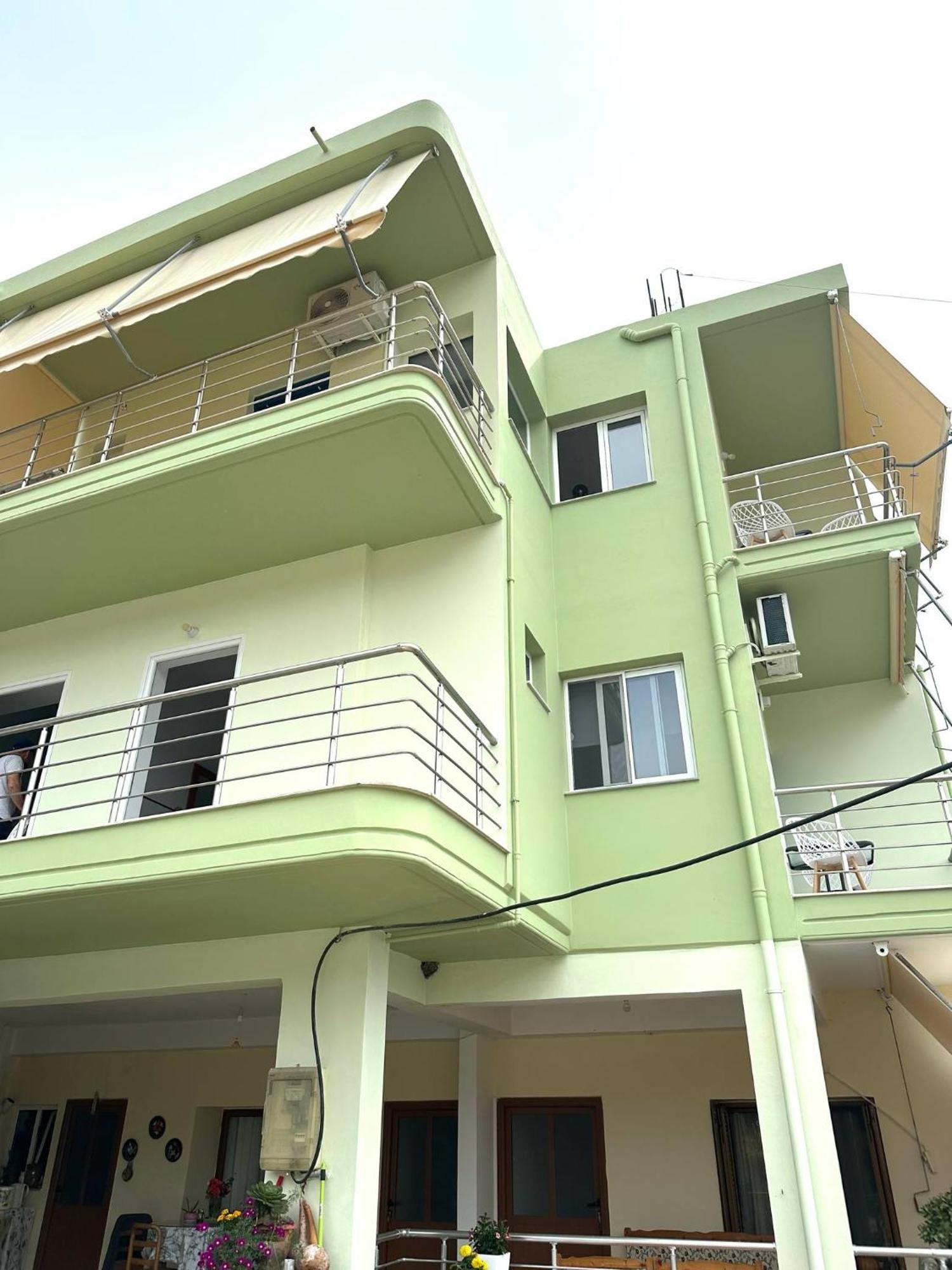 Rooms With View Himare Luaran gambar
