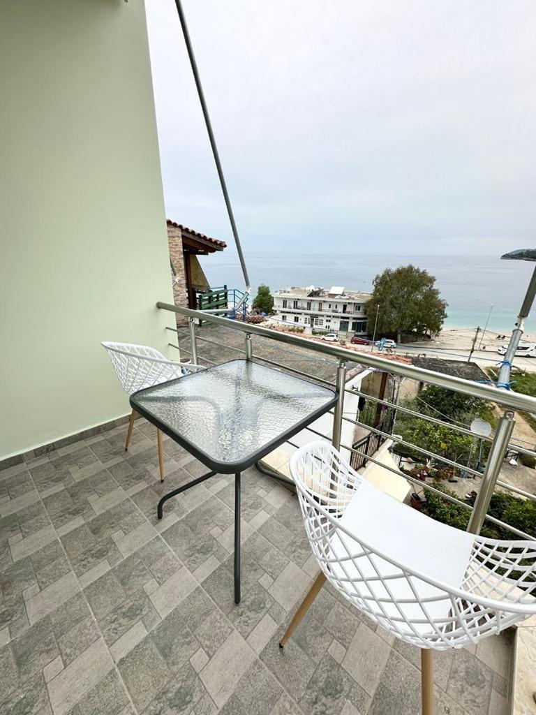 Rooms With View Himare Bilik gambar