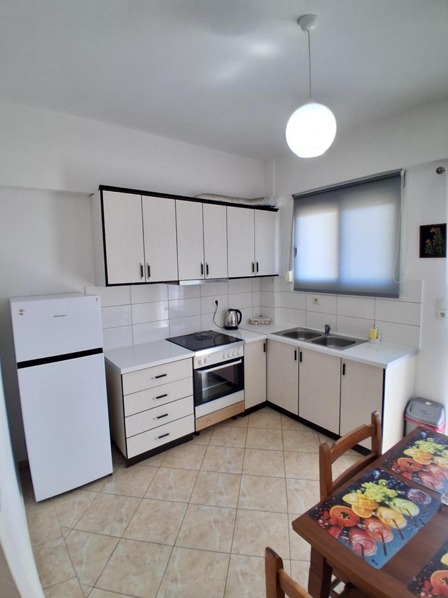 Rooms With View Himare Bilik gambar