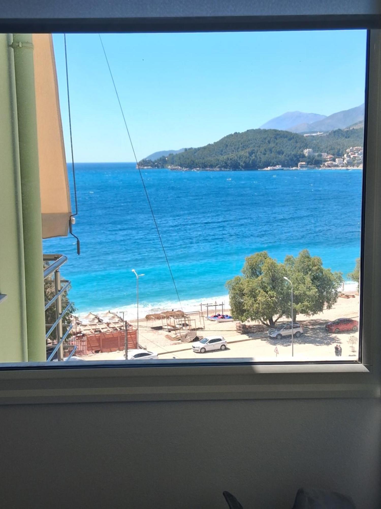 Rooms With View Himare Bilik gambar